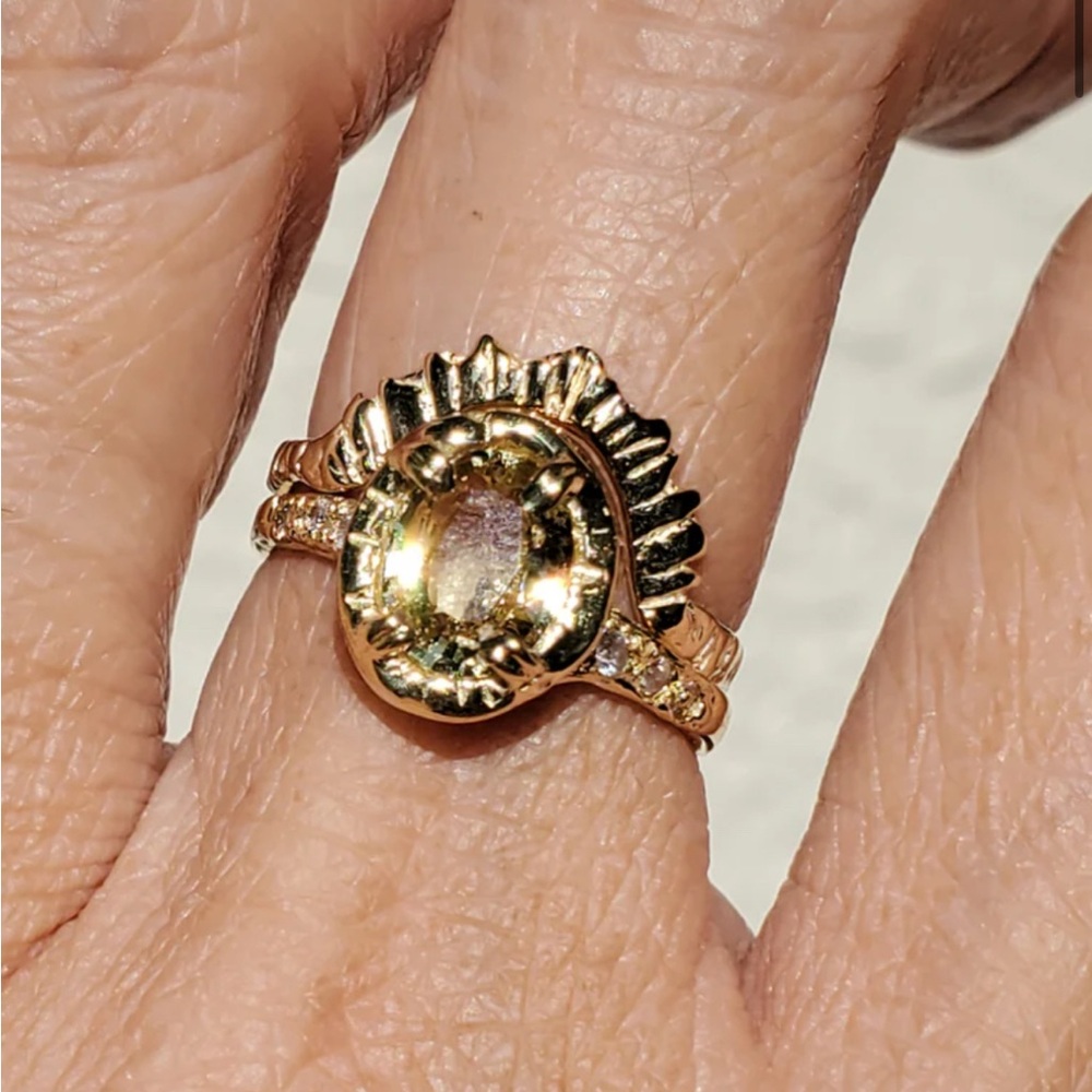 Communion by Joy RADIANT BEAM RING - Picture 5 of 8